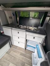 Volkswagen T6 andere Küche Aufstelldach - Volkswagen T6 other: Von Privat