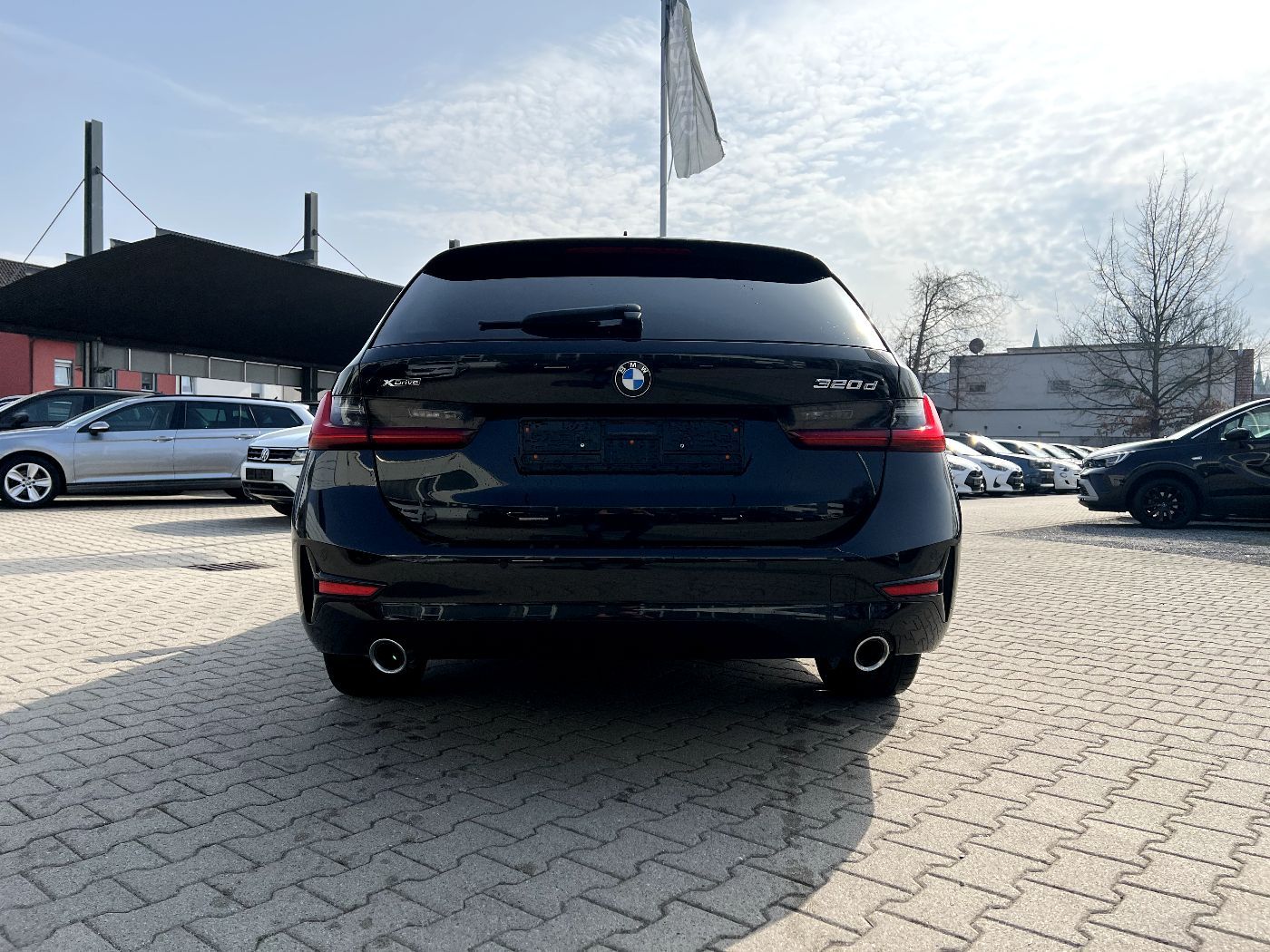 BMW 320d Touring xDrive Advantage *LED Navi Leder* foto 3