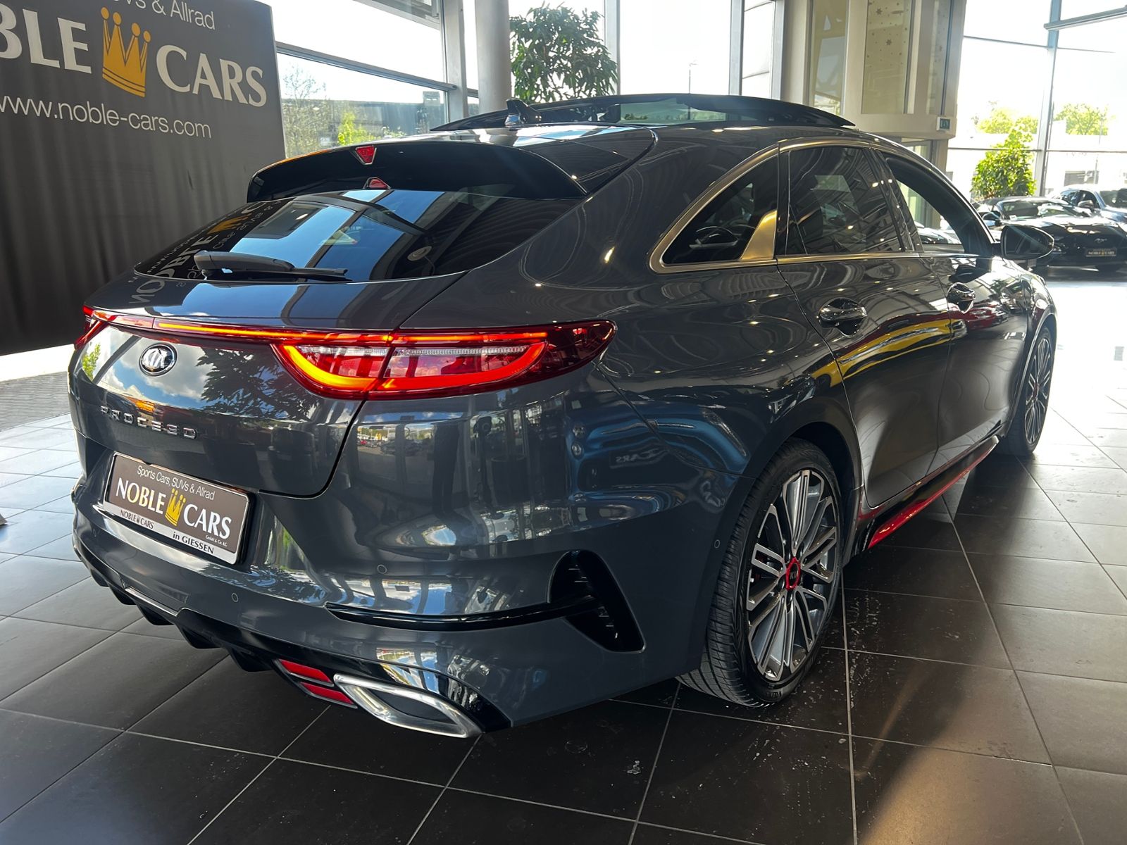 Fahrzeugabbildung Kia ProCeed GT PANO LED NAVI ALU
