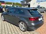 Audi A3 1.8 TFSI  S line Sportpaket / PANORAMA - mit Benzin-Antrieb: Teilleder, Limousine, Sportpaket