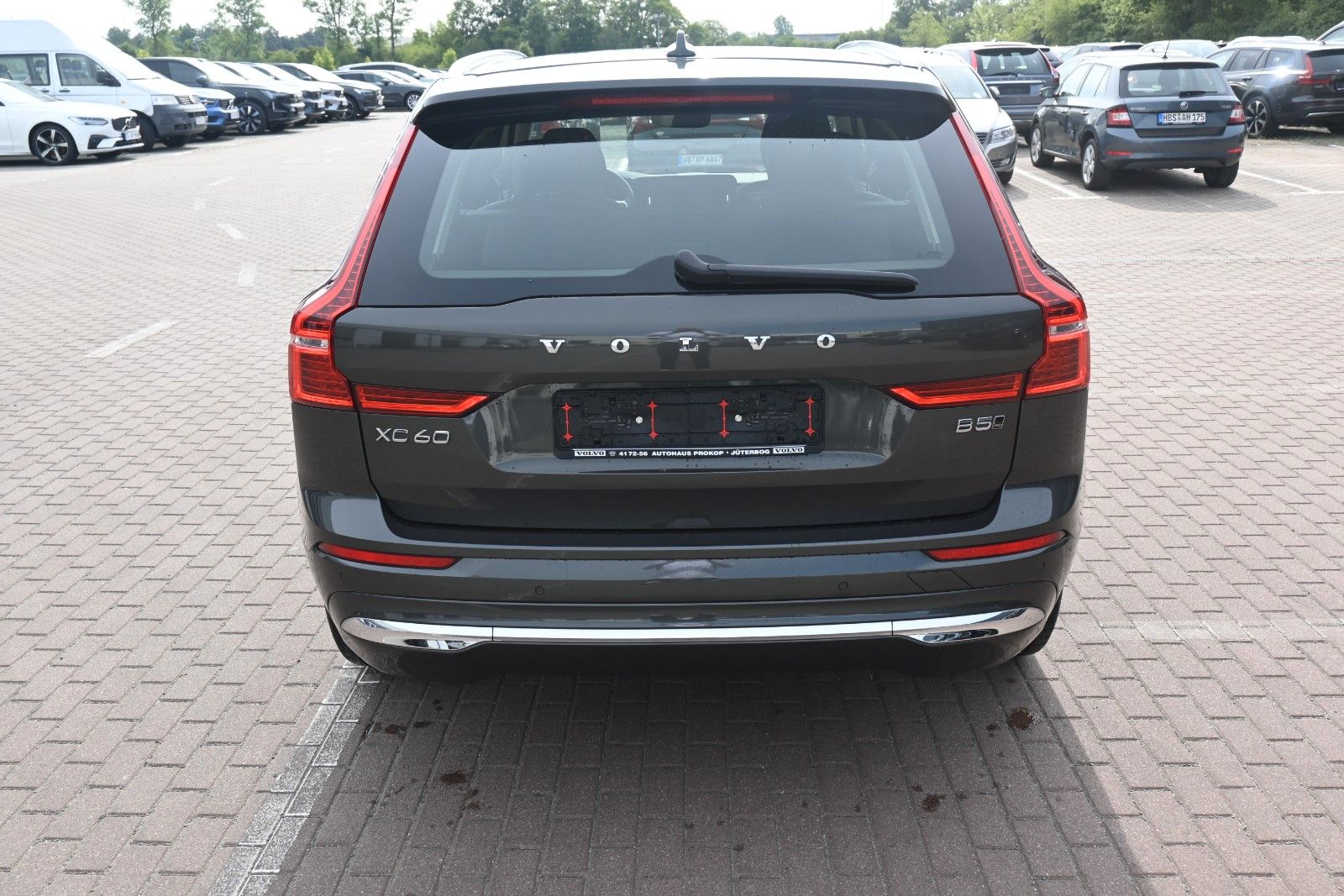 Fahrzeugabbildung Volvo XC60 B5 B Inscription AWD*PDC*AHK*FSHZG*
