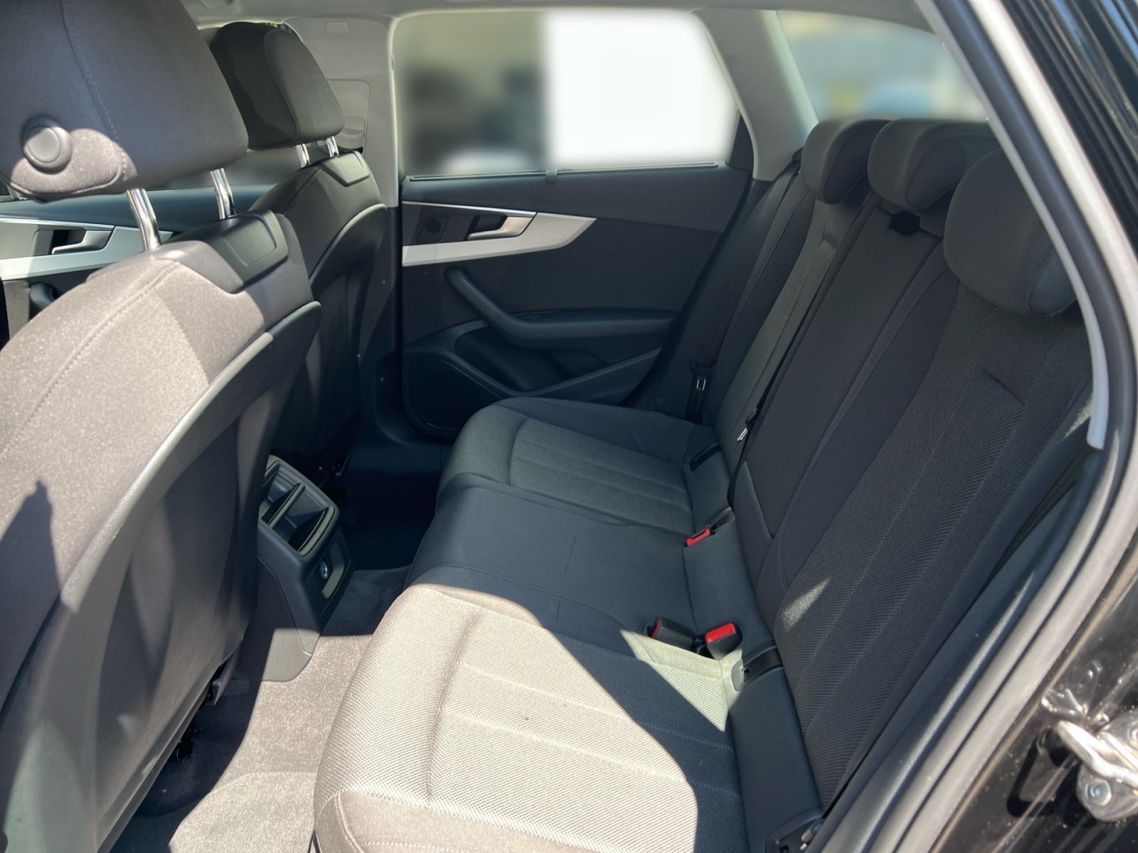Audi A4 - Bild 12