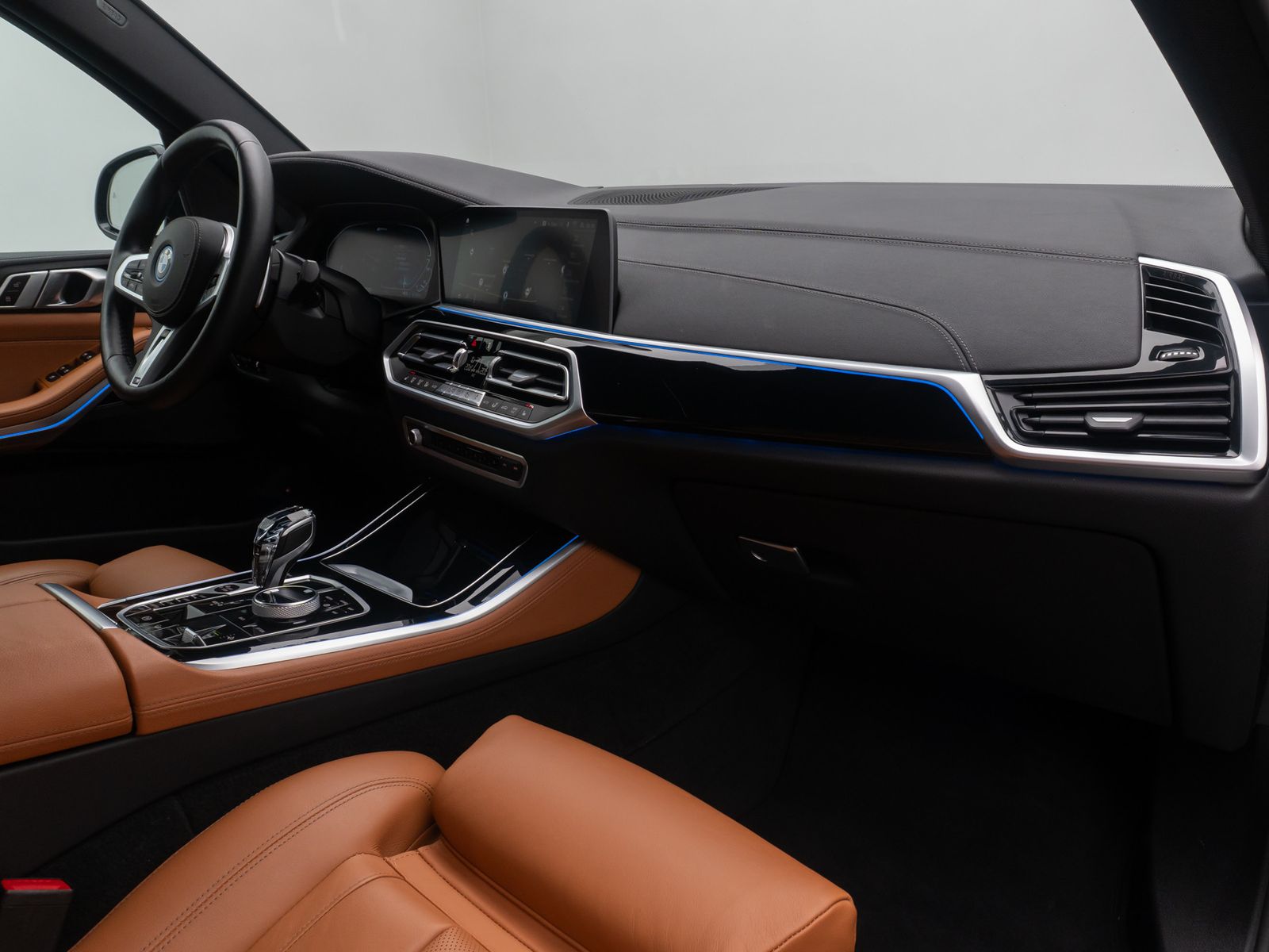 Fahrzeugabbildung BMW X5 xD45e M Sport Laser 360° DAB HUD Individual