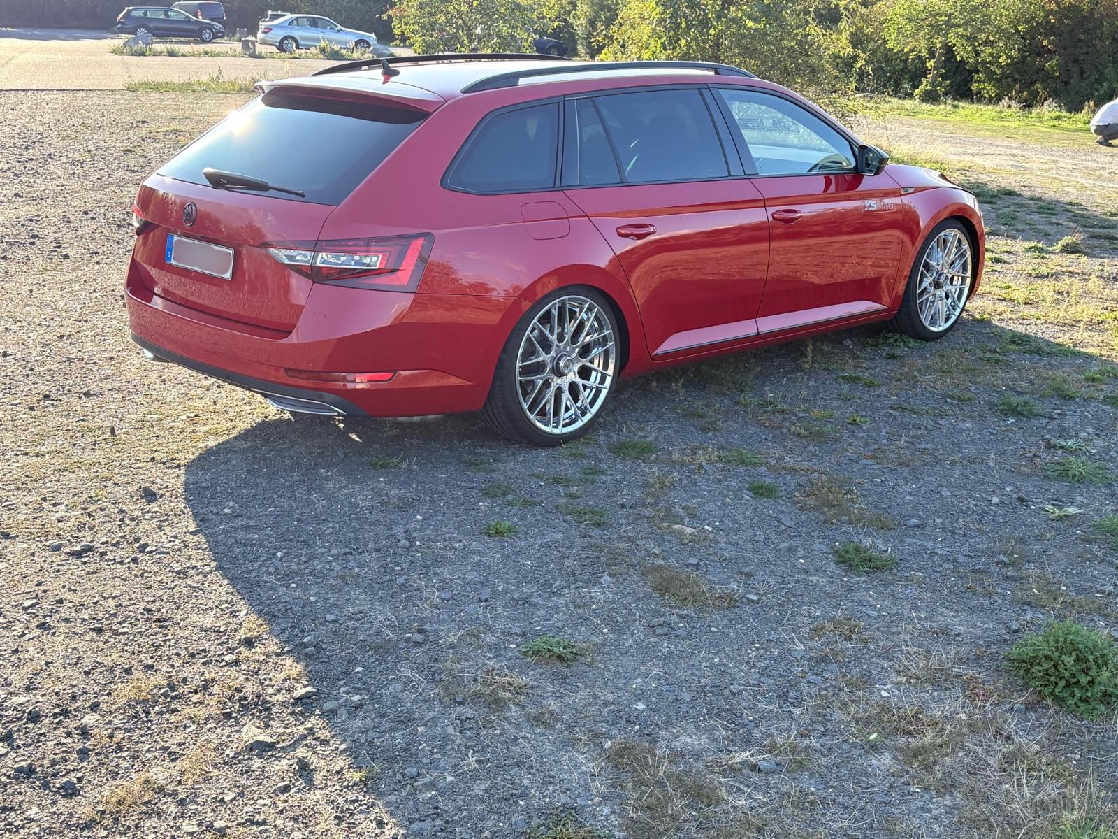 Skoda Superb 1.5 TSI ACT SPORTLINE COMBI SPORTLINE