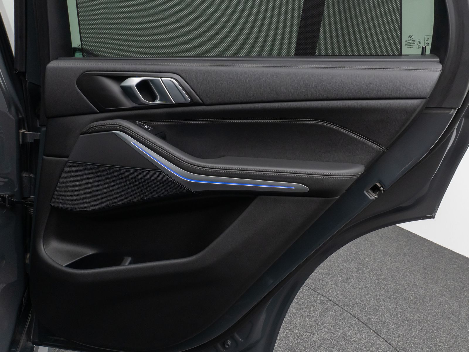 Fahrzeugabbildung BMW X5 xD40d M Sport Panorama Kamera HUD DAB HiFi