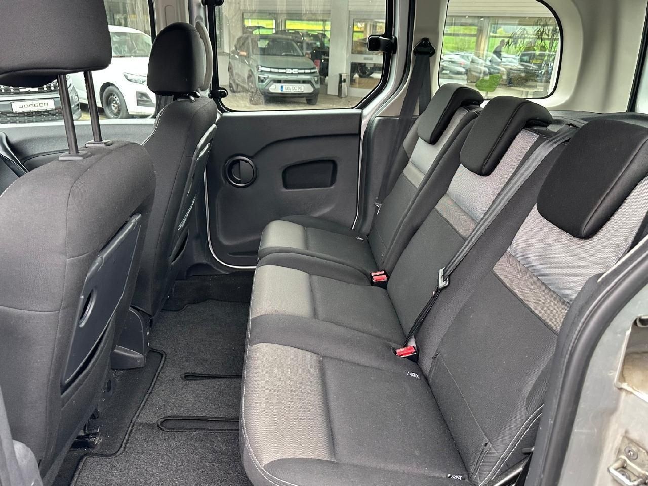 Fahrzeugabbildung Renault Kangoo
