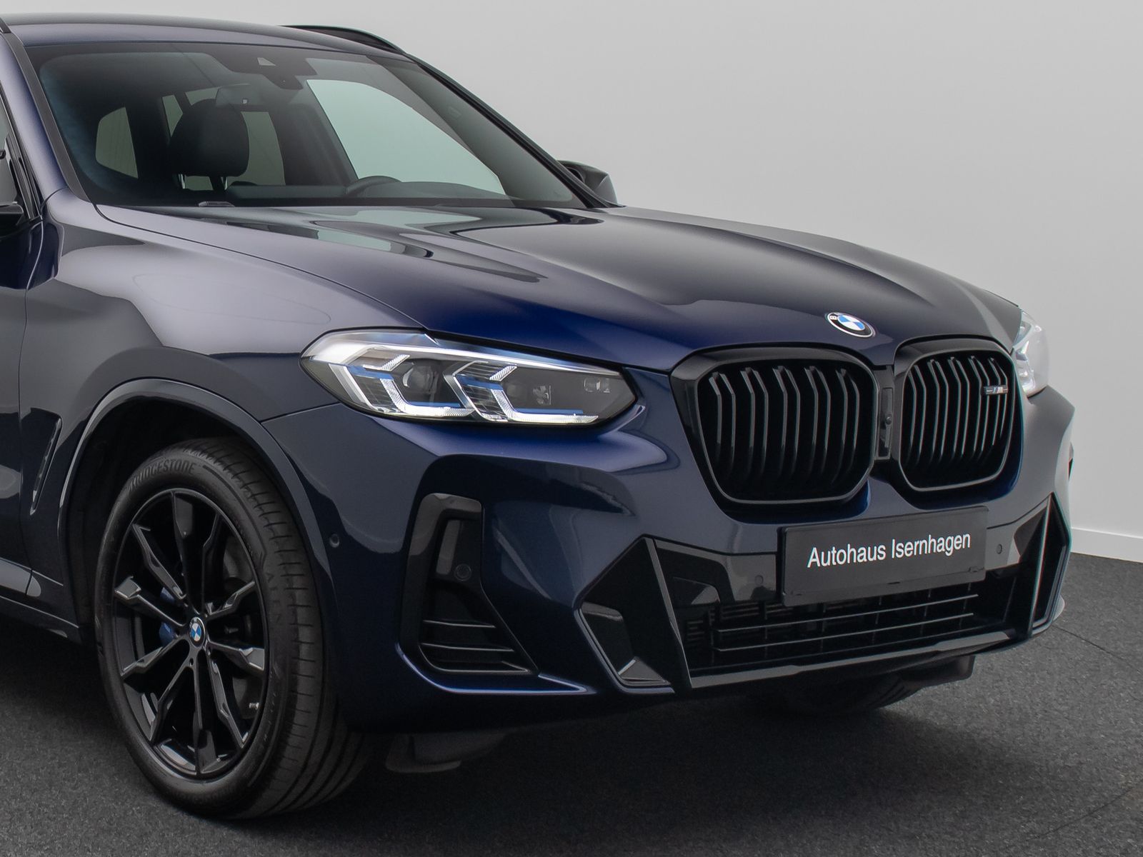 Fahrzeugabbildung BMW X3 M40i 360°Laser HUD DAB HiFi WLAN Komfort AHK