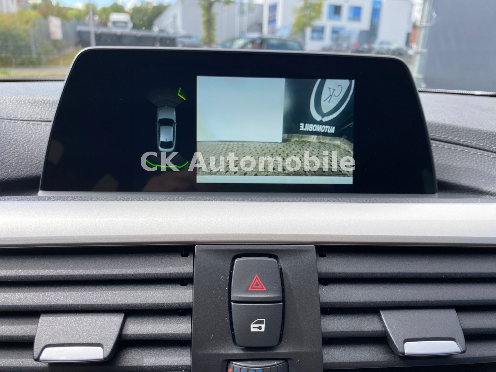 Fahrzeugabbildung BMW 420i xDrive Gran Coupe Advantage/Navi/LED/Kamera