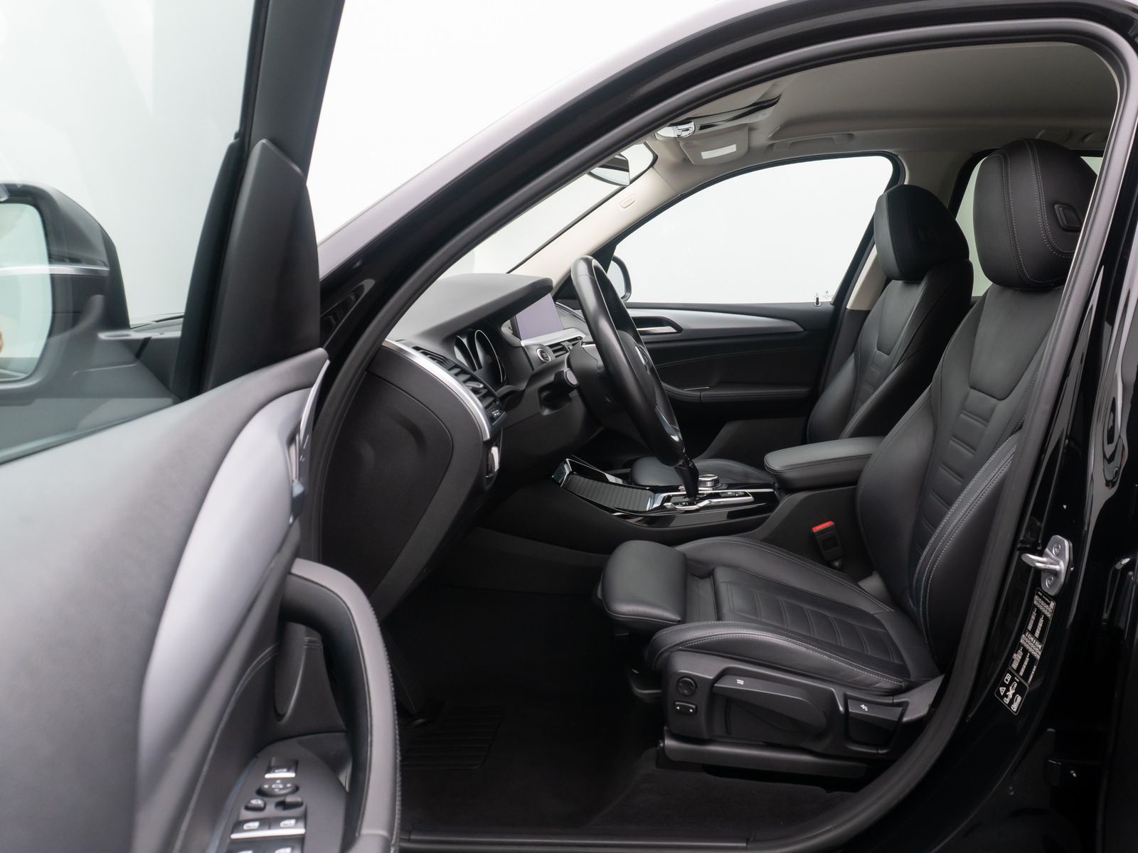 Fahrzeugabbildung BMW X3 xD20d DAB GeschwindigReg Leder Sport 18Zoll