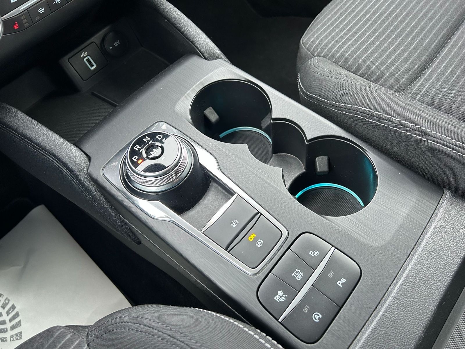 Fahrzeugabbildung Ford Focus Turnier Titanium°LED°Kamera°Navi°