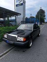 Mercedes-Benz W124 200 mit H-Zulassung - gebrauchte Mercedes-Benz 200 aus dem Jahr 1990