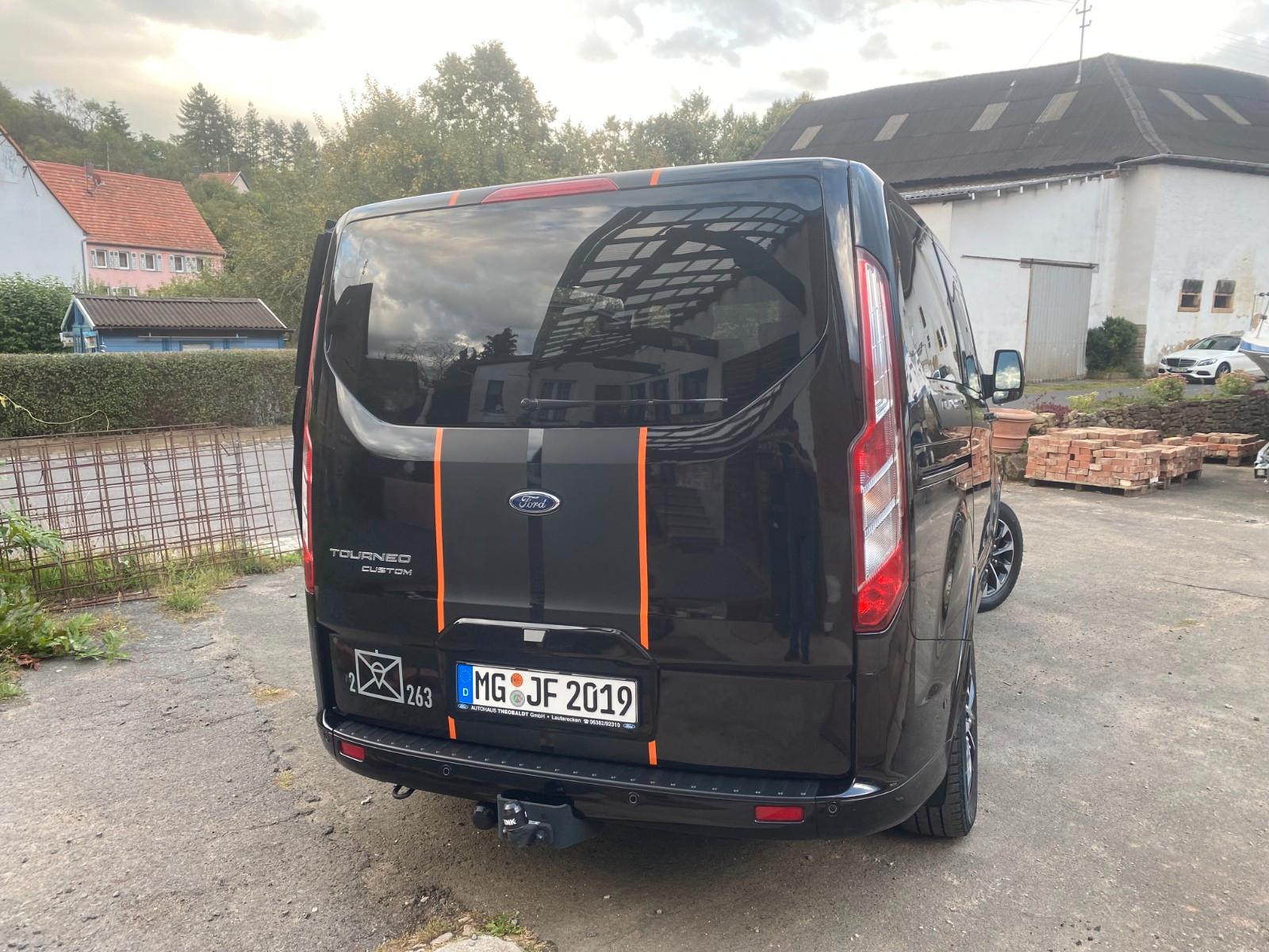 Ford Tourneo Custom/Titanium Sport