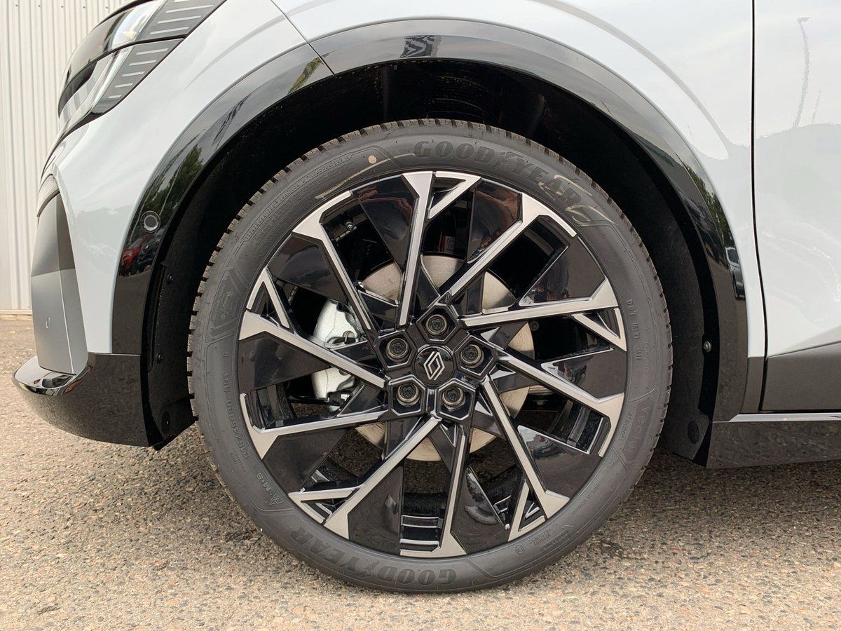 Renault Megane E-TECH - Bild 13