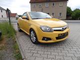 Opel Tigra 1.8 16V Cabrio Sport Klima Alu. Radio HU A - Opel Tigra Sport mit Benzin-Antrieb