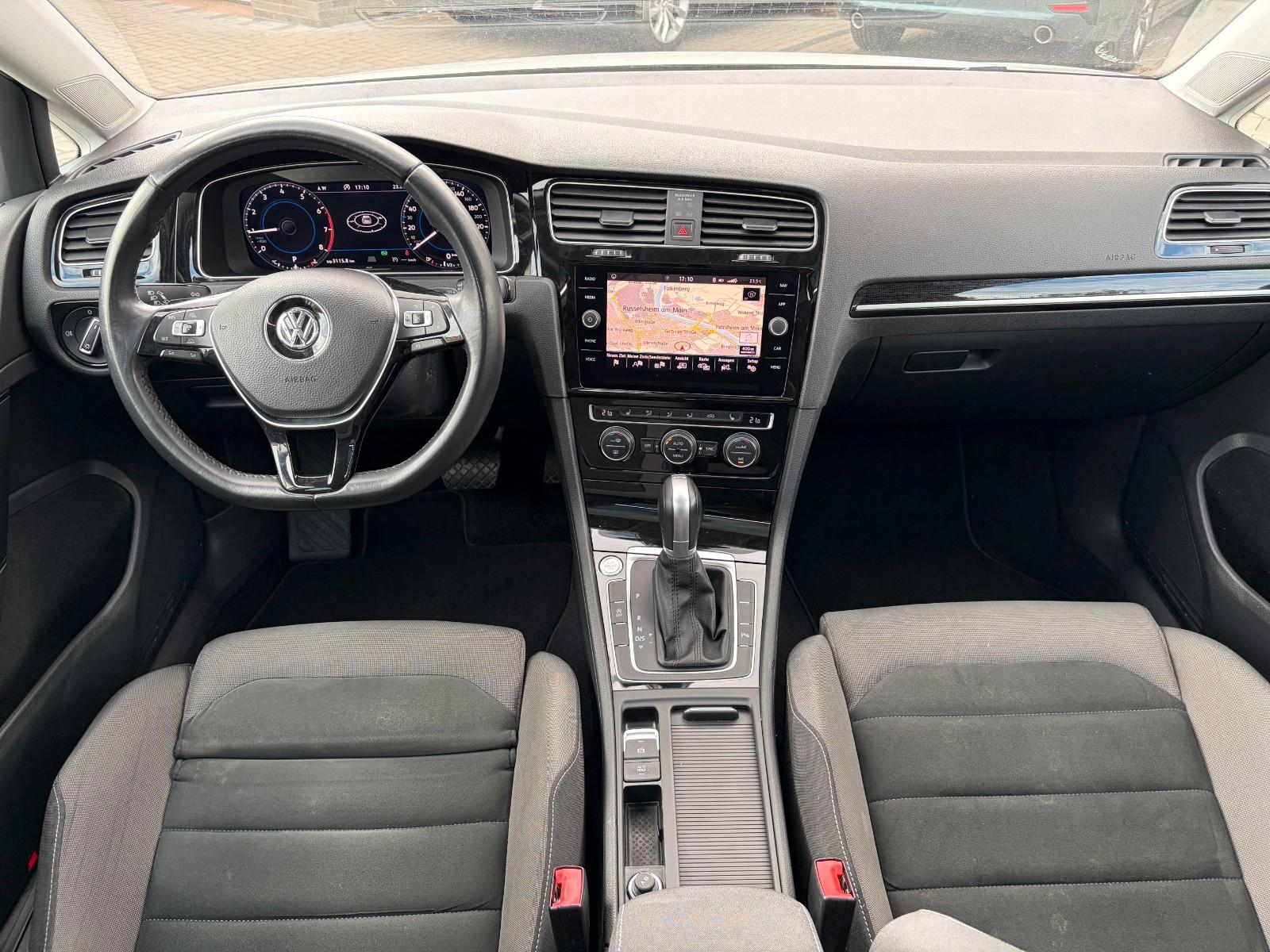 Volkswagen Golf VII Var Highline R Line*Pano*Kamera*ACC