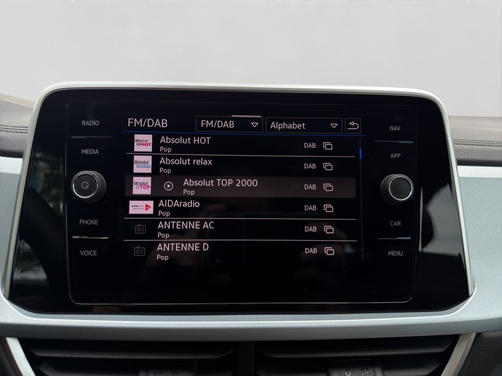 Volkswagen T-Roc - Bild 16