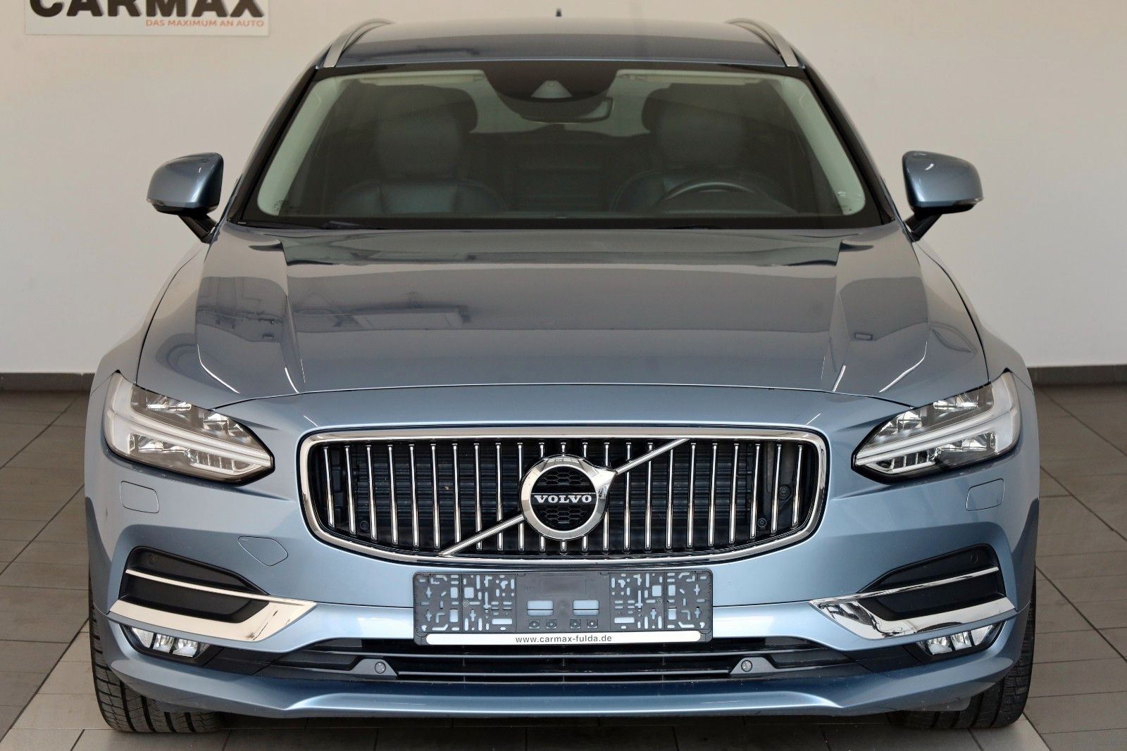 Fahrzeugabbildung Volvo V90 Kombi Inscription AWD Leder,Navi,LED,ACC,AHK