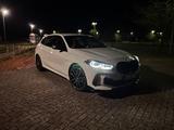 BMW 135 - BMW 1er Reihe mit Benzin-Antrieb: Sportwagen, Automatik