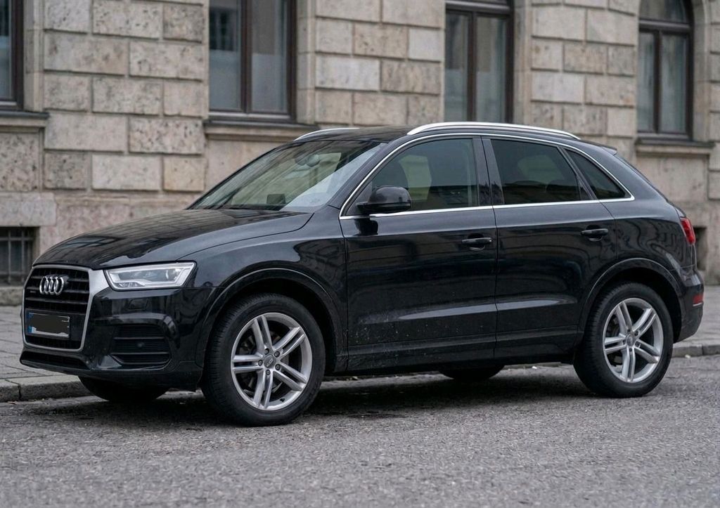Image of Audi Q3