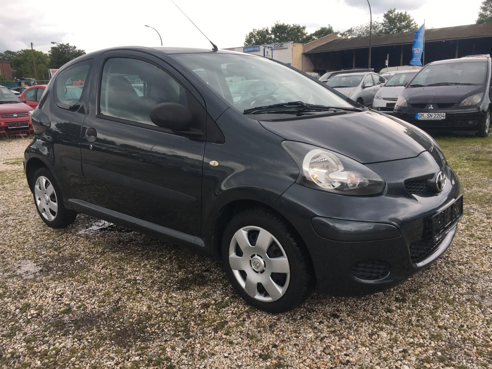 Toyota Aygo AYGO Basis KLIMA 41000KM TÜV NEU 1 HAND