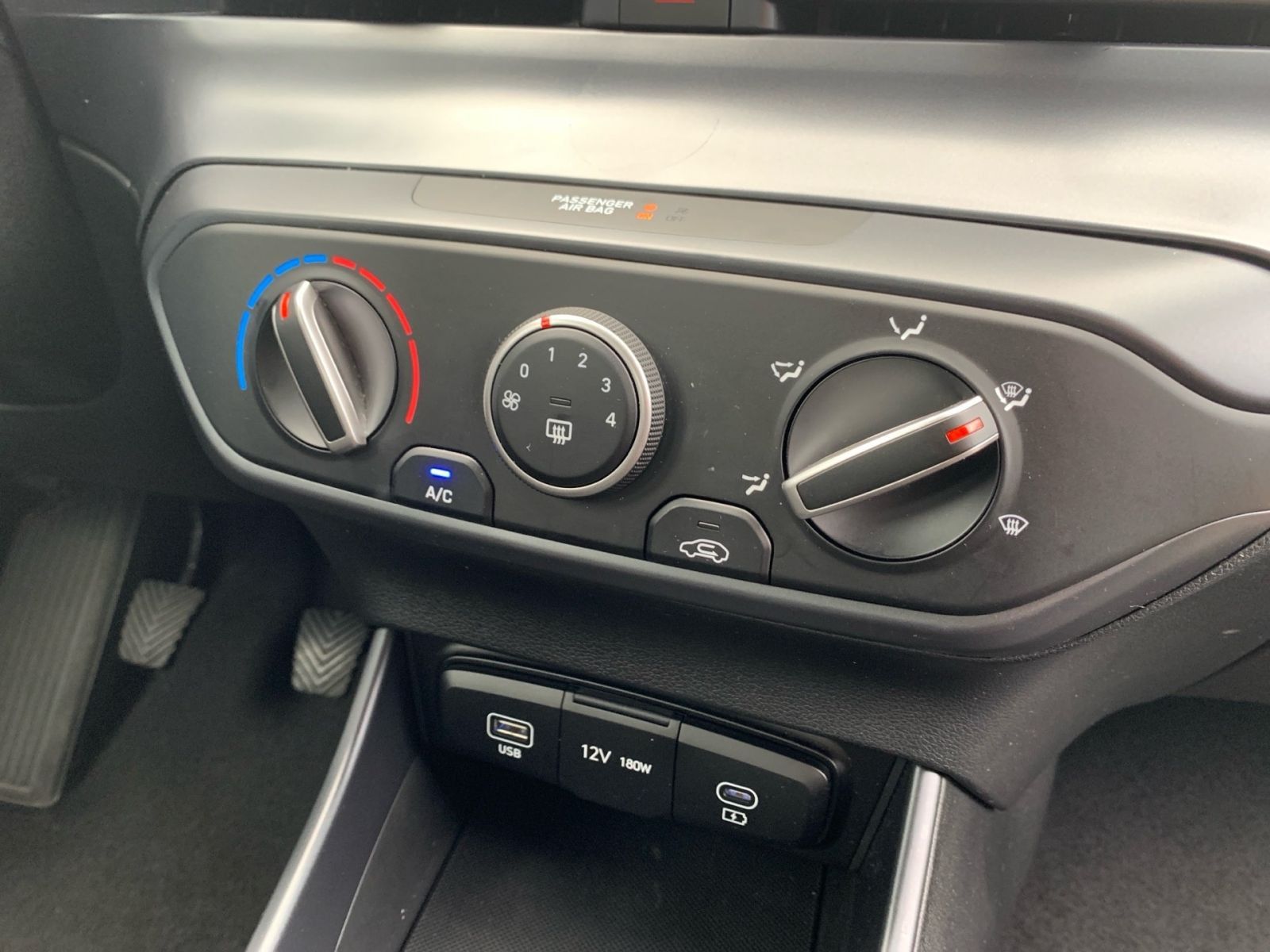 Fahrzeugabbildung Hyundai i20 1.2 Select Navi Kamera Allwetter