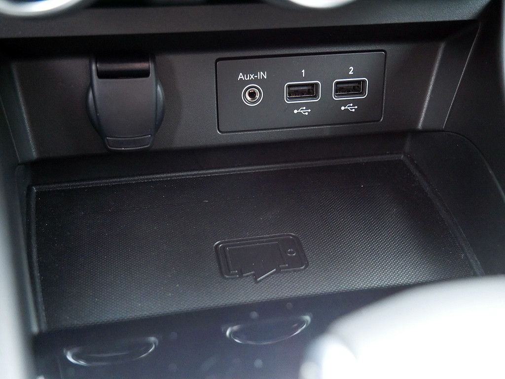 Fahrzeugabbildung Renault Arkana Engineered E-Tech 145 NAVI ACC LED 360°
