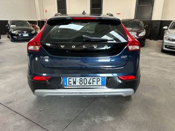 Volvo V40 Cross Country - 6