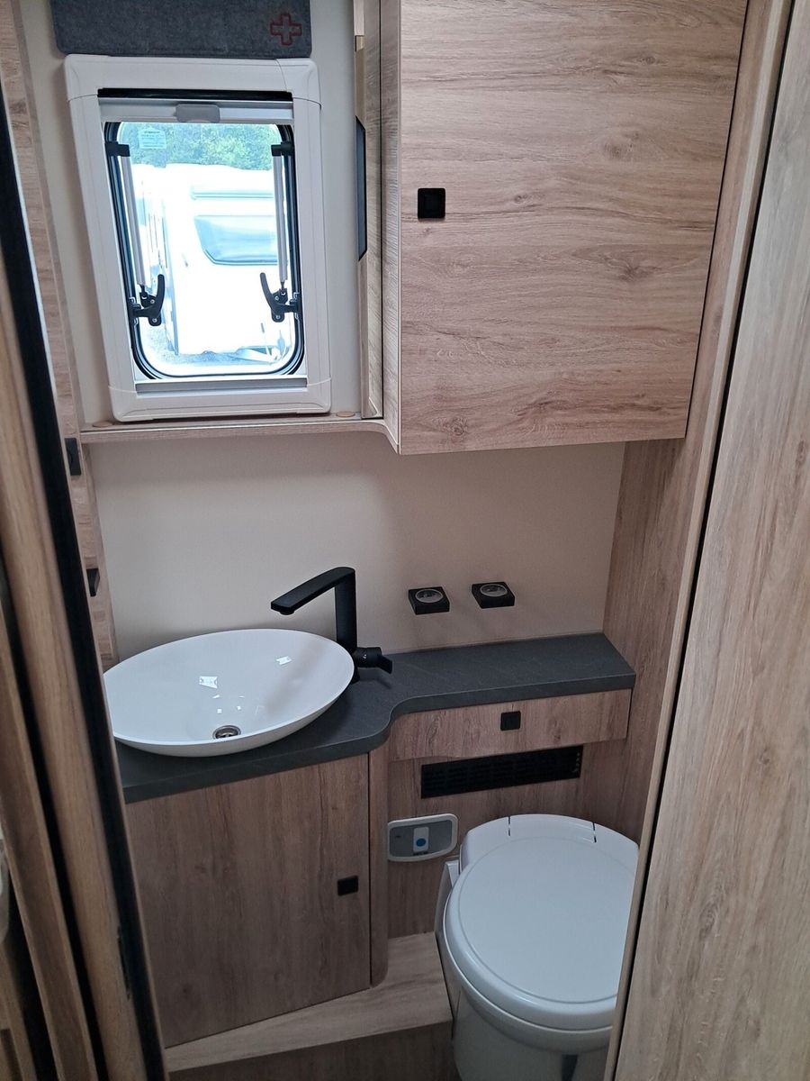 Fahrzeugabbildung Eura Mobil Integra Line GT IL 726 EF Mondial+, Mark. ,170PS