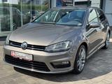 Volkswagen Golf VII Lim. R-Line Cup BMT*Standheizung*AHK - Volkswagen in Siegen
