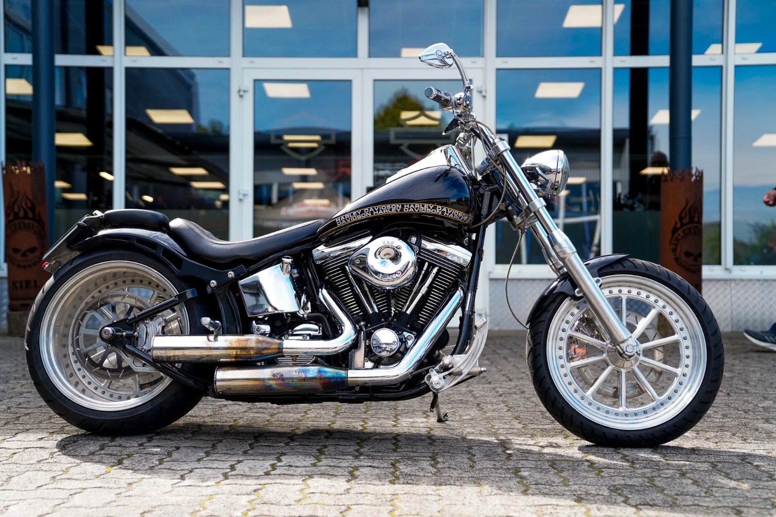 Fahrzeugabbildung Harley-Davidson FLSTC HERITAGE SOFTAIL CLASSIC EVO Custom Umbau