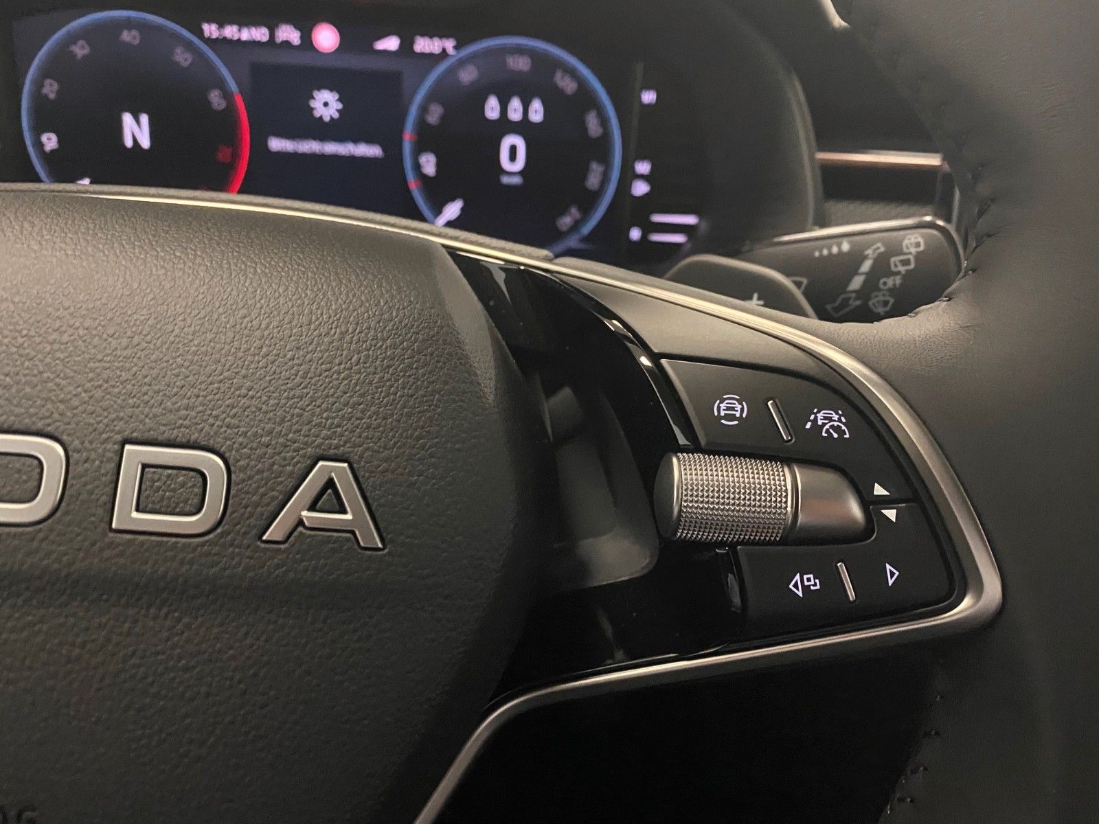 Fahrzeugabbildung SKODA Kamiq 1.5 TSI DSG 130 Jahre Selection+Garantie 5