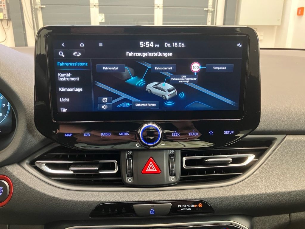 Fahrzeugabbildung Hyundai i30 1.5 T-GDI 7-DCT N-Line 2xKlima ACC AUT Kam.