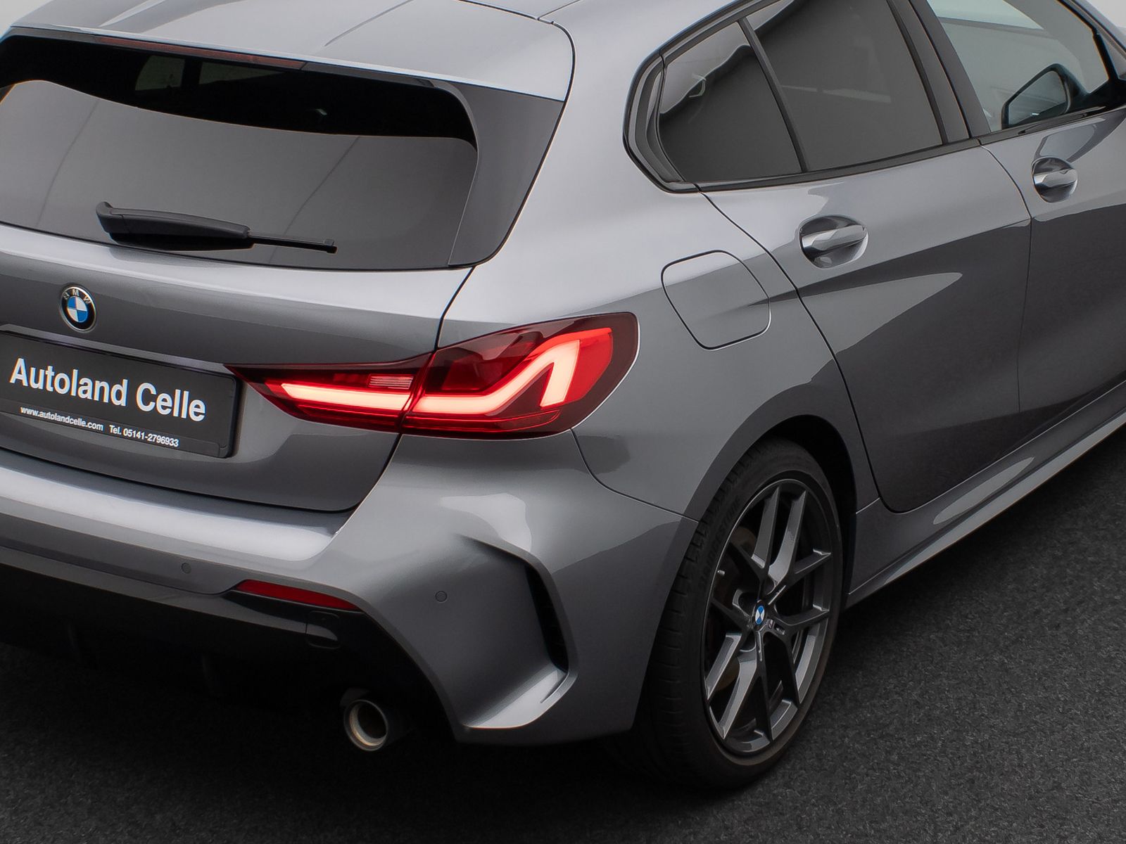 Fahrzeugabbildung BMW 120i M Sport Panorama DAB HiFi Fernlichta 18Zoll