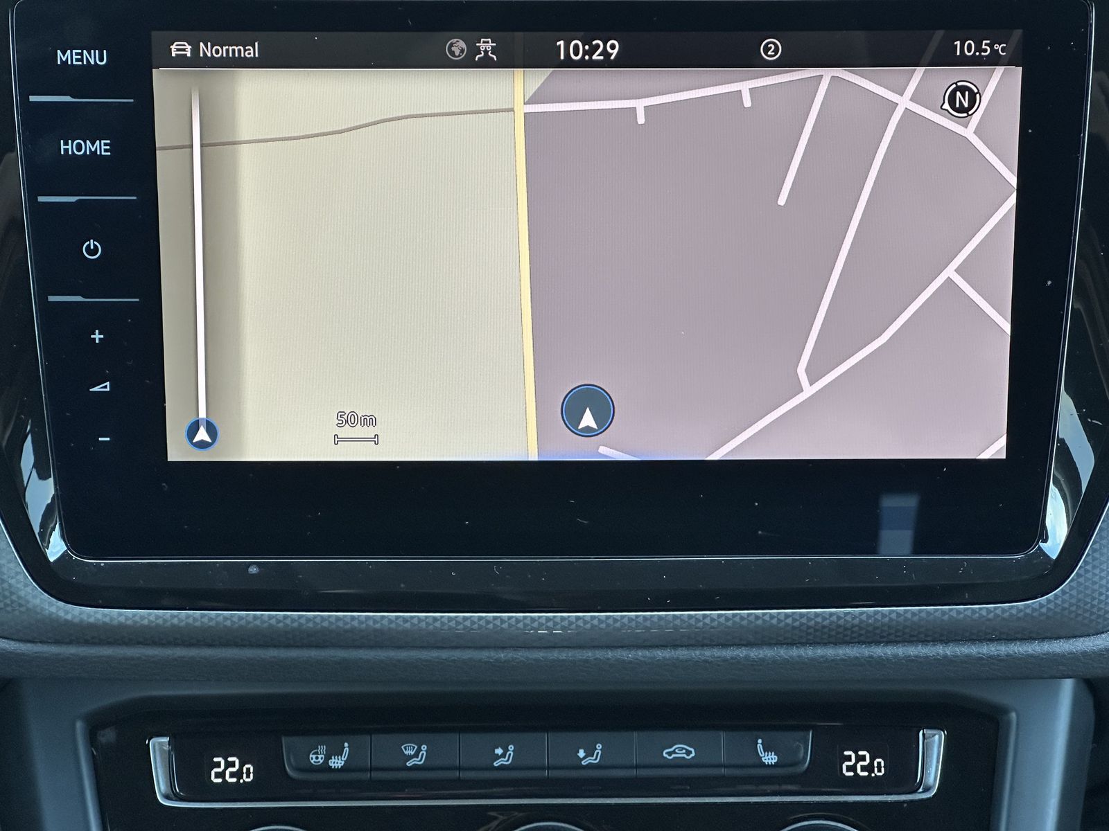Fahrzeugabbildung Volkswagen Touran 2.0 TDI DSG R-Line NAV+LED+AHK+KAMERA+ACC