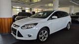 Ford Focus Champions Edition/AHK/LED/Navi/Standheiz. - Ford Focus aus 2012: ST