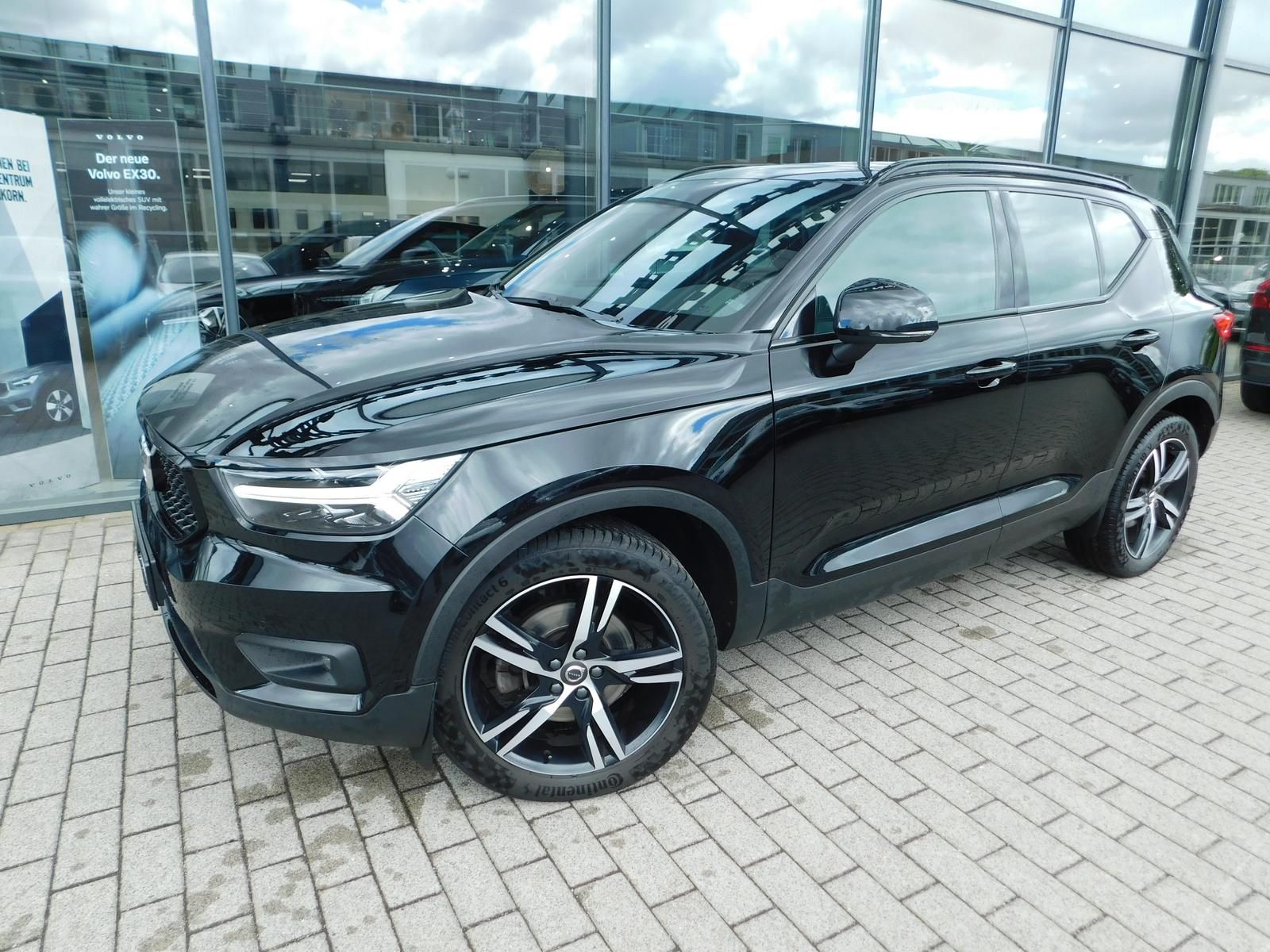 Fahrzeugabbildung Volvo XC40 T4 R-Design