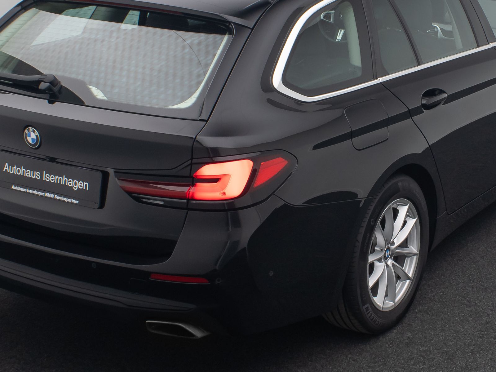 Fahrzeugabbildung BMW 530d Alarm 4xKlima DAB Kamera Panorama Sportsitz