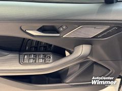 Foto Nummer 12: JAGUAR I-Pace