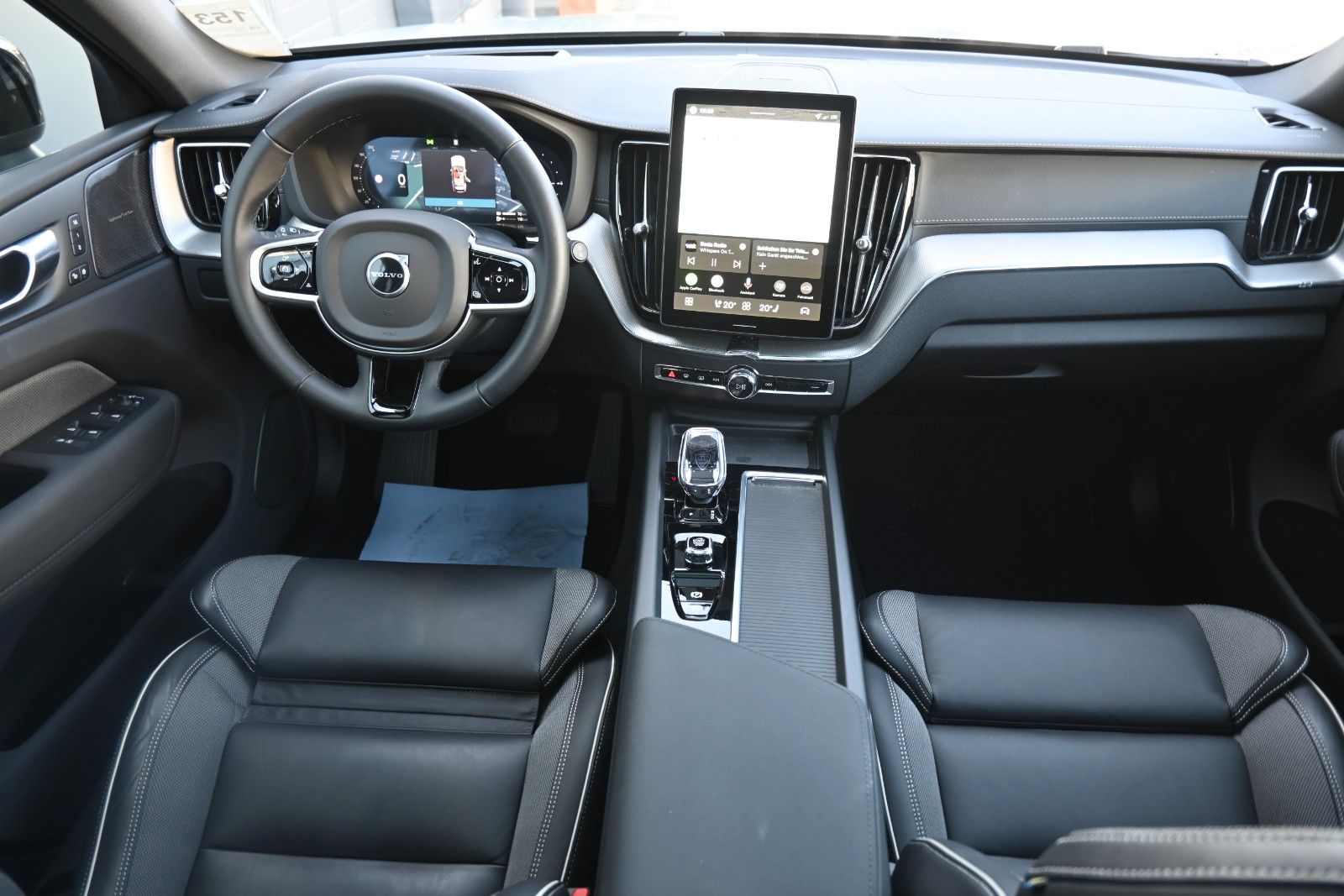 Fahrzeugabbildung Volvo XC60 T8 RC AWD Ultra Black Edition*360*Facelift