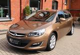 Opel Astra J Sports Tourer Exklusiv Xenon&Navi&Ahk - Opel Astra: Kombi, J