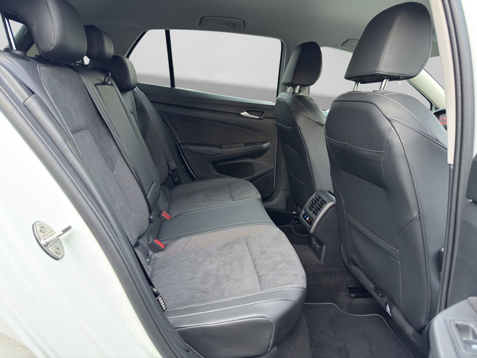 Volkswagen Golf - Bild 6