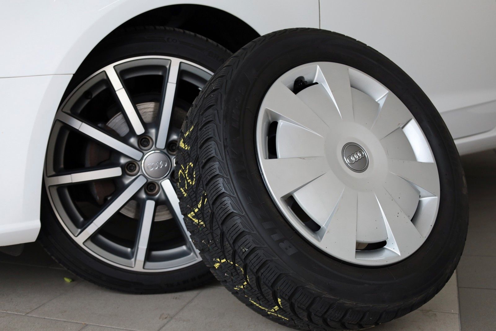 Fahrzeugabbildung Audi A3 S Line T.Leder,Navi,Xenon,ACC,SH,PDC,SR+WR