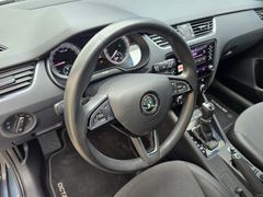 SKODA Octavia Combi Style 2.0TDI 150PS DSG LED ACC