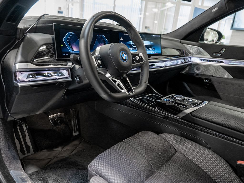 BMW i7 - Bild 25