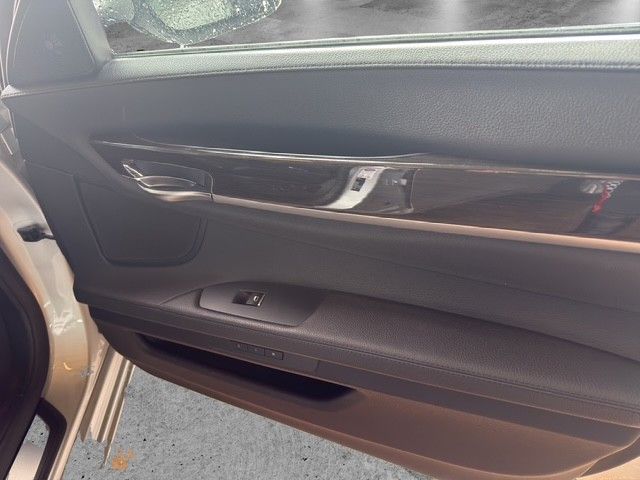 Fahrzeugabbildung BMW 740d xDrive*Ambiente*Kamera*Standheizung*AHK*