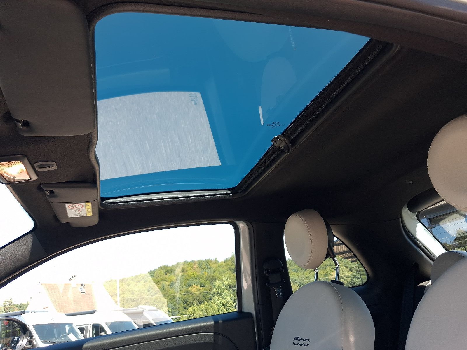 Fahrzeugabbildung Fiat 500 Dolcevita Hybrid