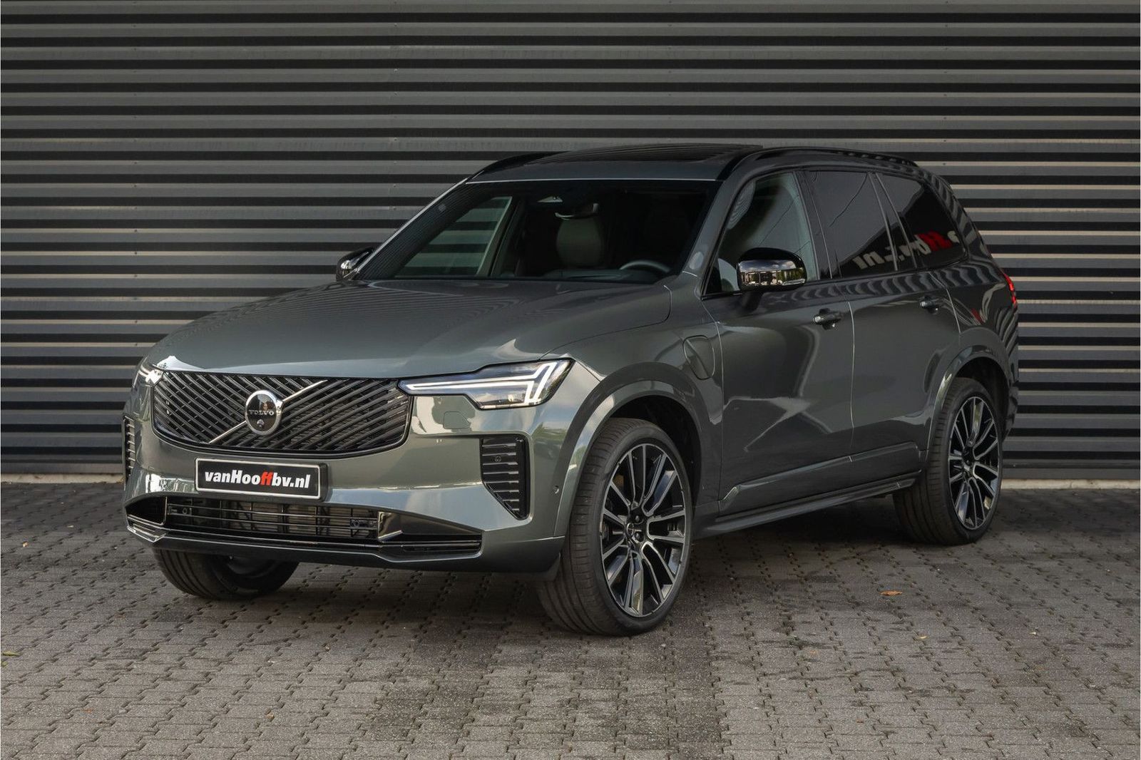 Volvo XC90 2.0 T8 Plug-in hybrid AWD Ultra Dark Luchtv