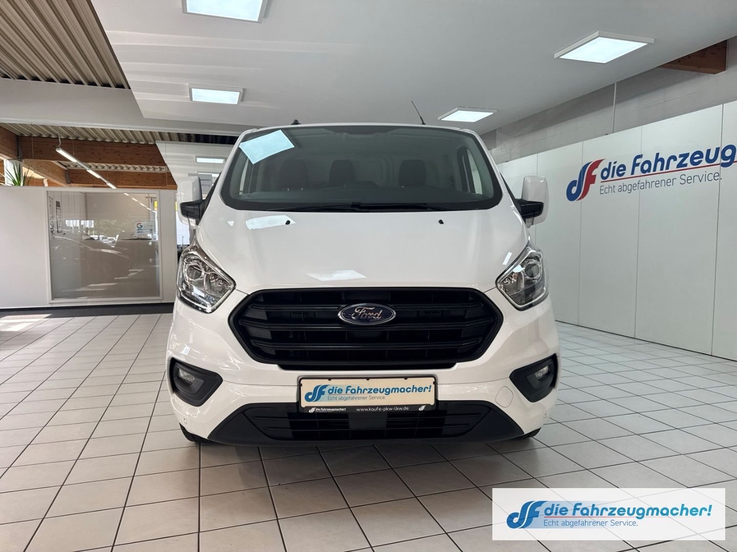 Fahrzeugabbildung Ford Transit Custom Kasten 320 L2 Trend 2.0 TDCi DAB