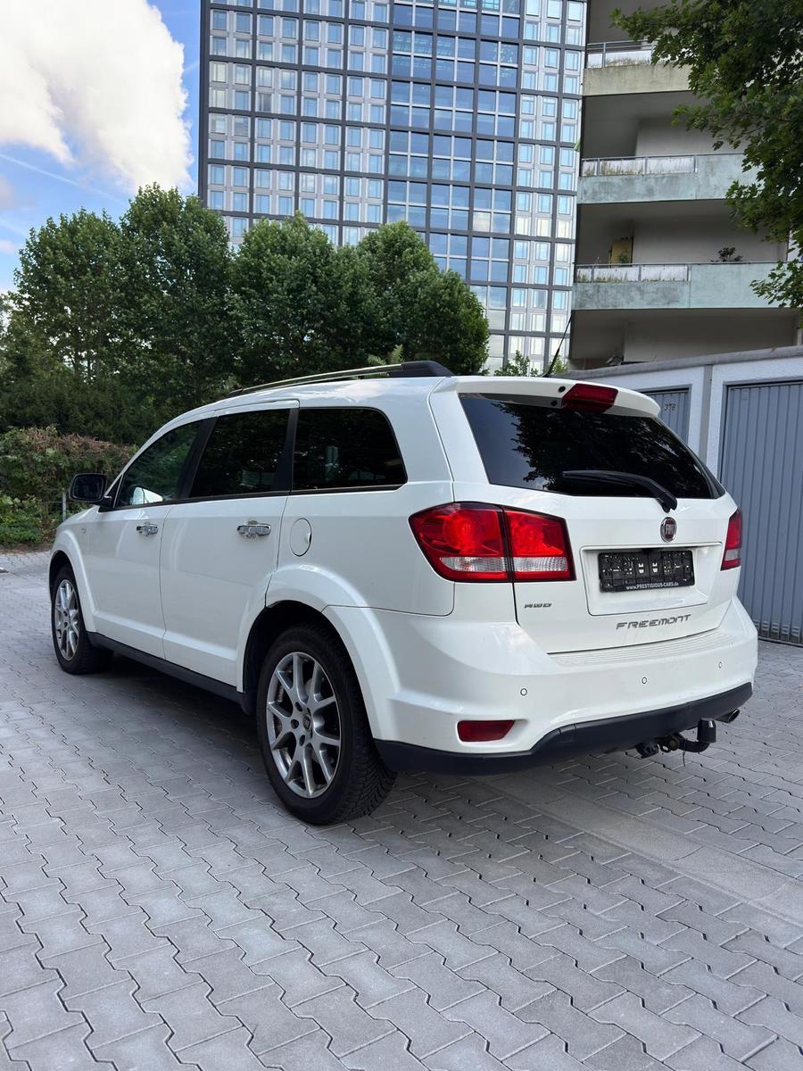 Fiat Freemont Lounge AWD*Kamera*Navi*7Sitzer