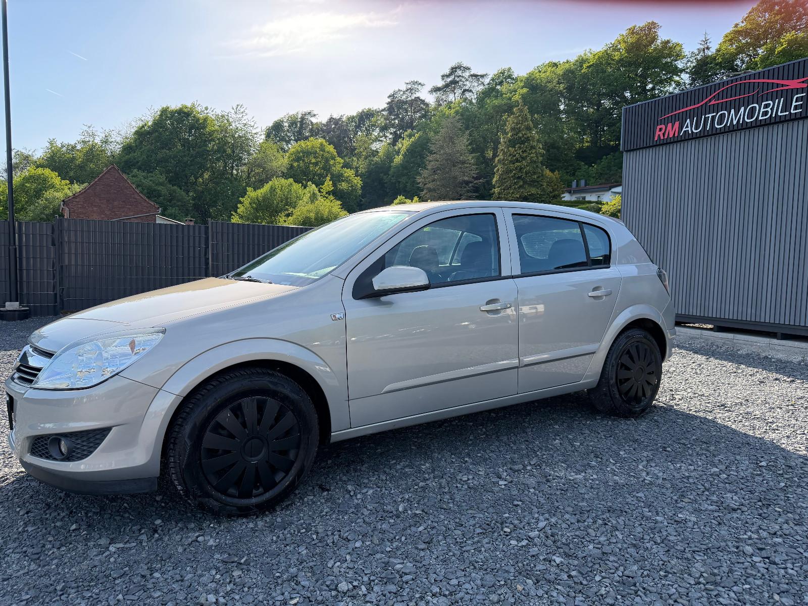 Opel Astra H 1.6 Lim. Edition KLIMA/AHK/TÜV